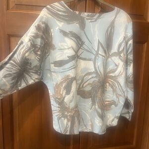 Women’s sweater. Sz L